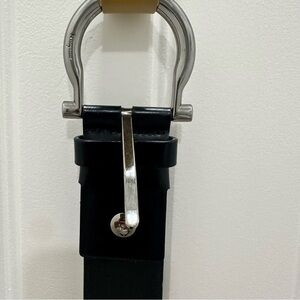 Authentic Salvatore Ferragamo black leather belt, size 34.